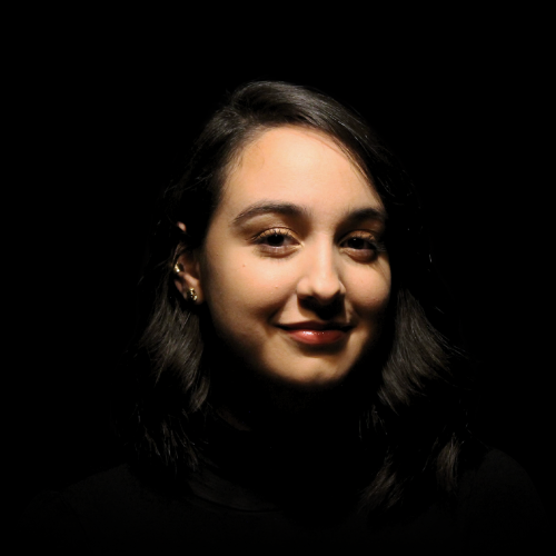 Headshot  Daniela Mendez (3)
